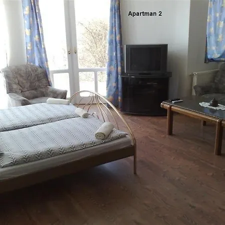 B&B Marci